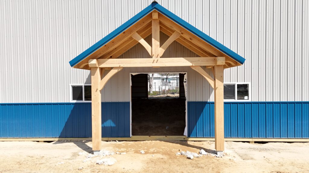 Amish Barn Builders in Winchester