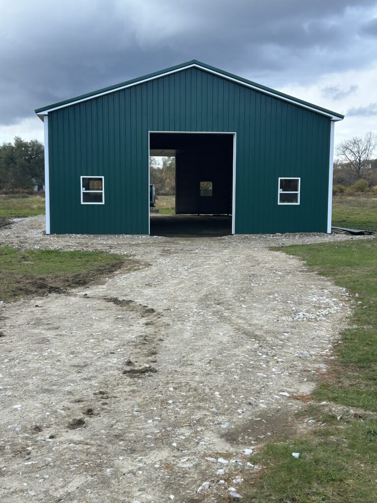 Amish Horse Barn Builders in Seaford